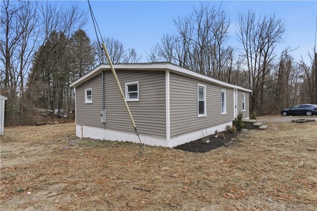 61 Everson Drive, Glocester, RI 02814