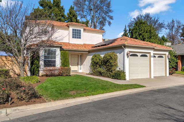 1248 E Loma Linda Avenue, Fresno, CA 93720