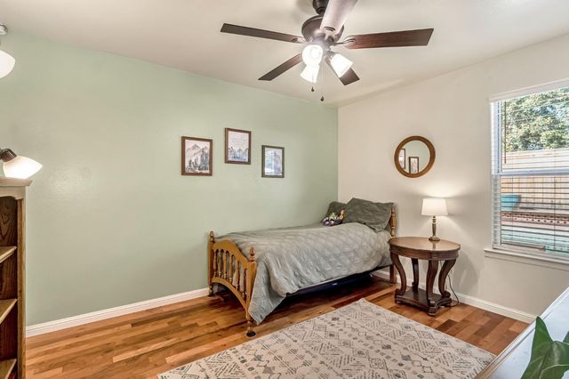 1248 E Loma Linda Avenue, Fresno, CA 93720