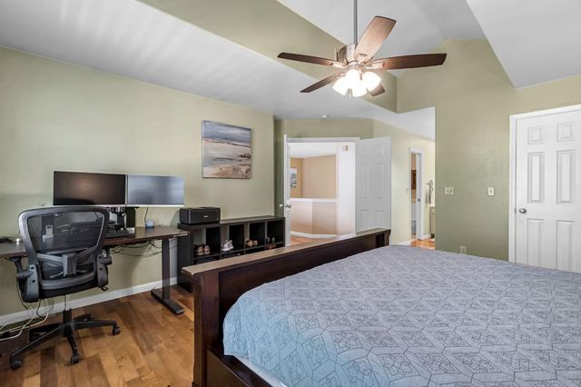 1248 E Loma Linda Avenue, Fresno, CA 93720