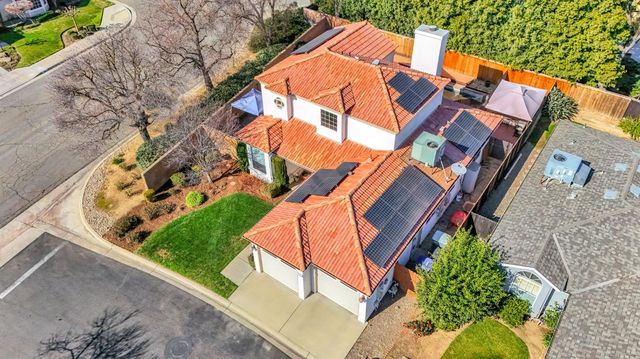 1248 E Loma Linda Avenue, Fresno, CA 93720