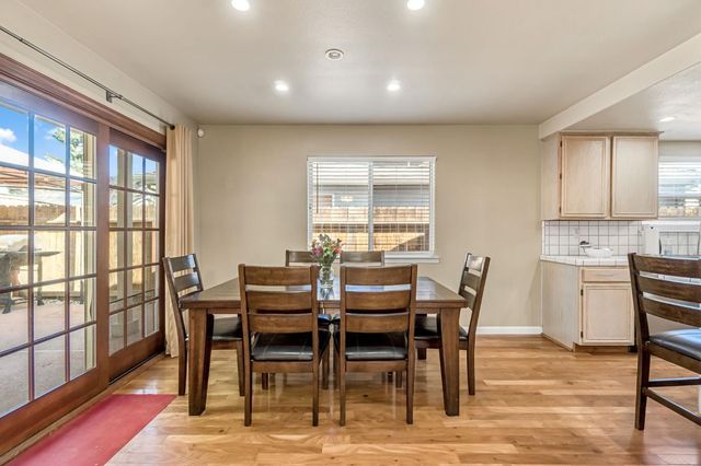 1248 E Loma Linda Avenue, Fresno, CA 93720