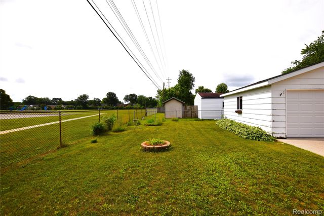 2482 Anderson Road, Saginaw Charter Township, MI 48603