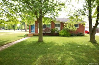 2482 Anderson Road, Saginaw Charter Township, MI 48603