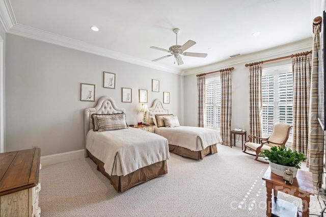 2210 Roswell Avenue 204, Charlotte, NC 28207