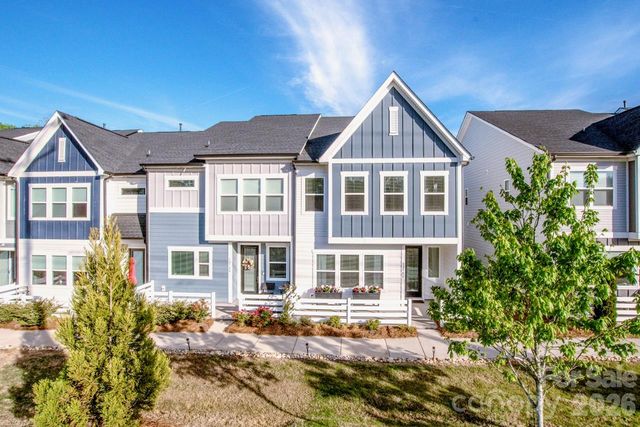 1270 Brawley School Road F, Mooresville, NC 28117