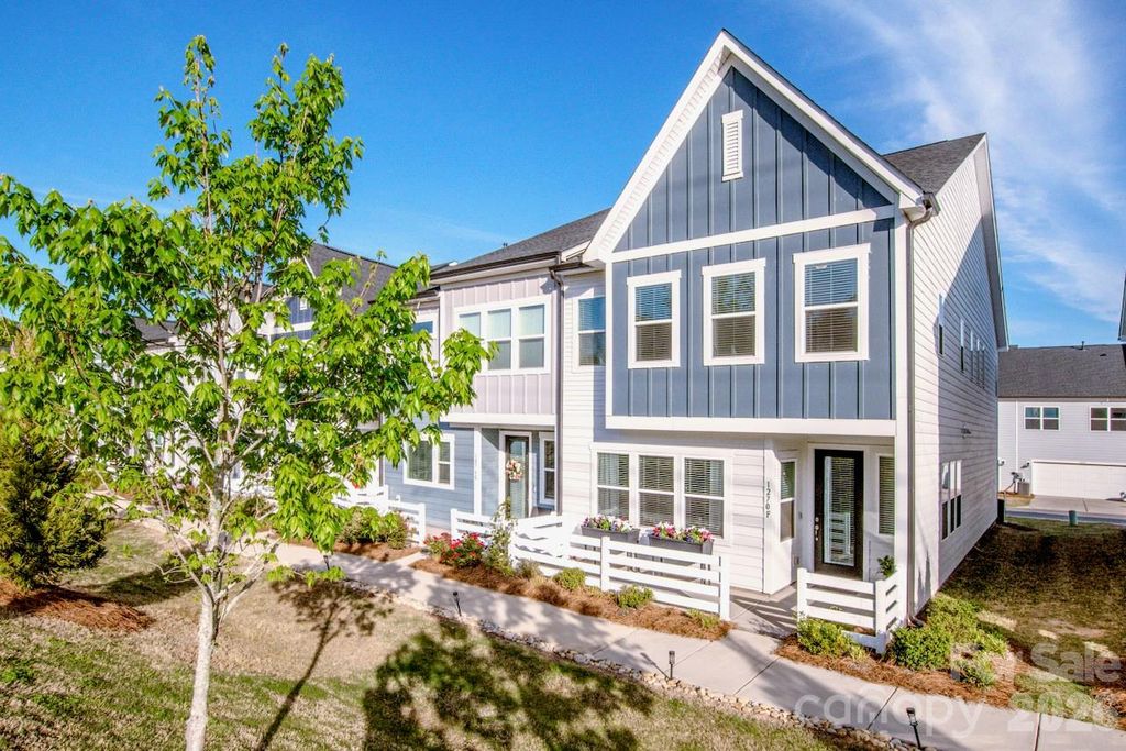 1270 Brawley School Road F, Mooresville, NC 28117
