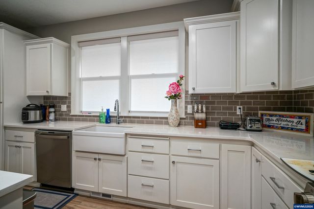 1891 Watson Butte Av SE, Salem, OR 97306