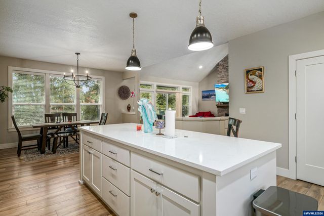 1891 Watson Butte Av SE, Salem, OR 97306