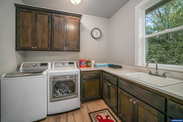 1891 Watson Butte Av SE, Salem, OR 97306