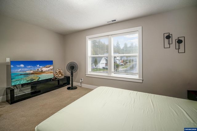 1891 Watson Butte Av SE, Salem, OR 97306