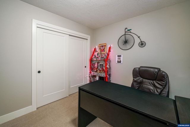 1891 Watson Butte Av SE, Salem, OR 97306