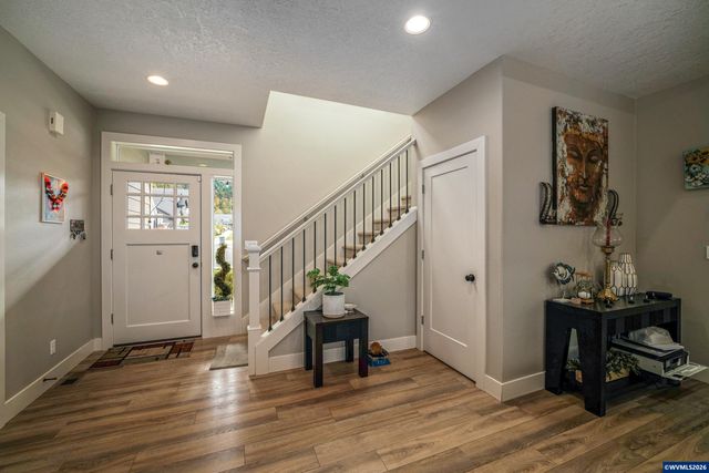1891 Watson Butte Av SE, Salem, OR 97306