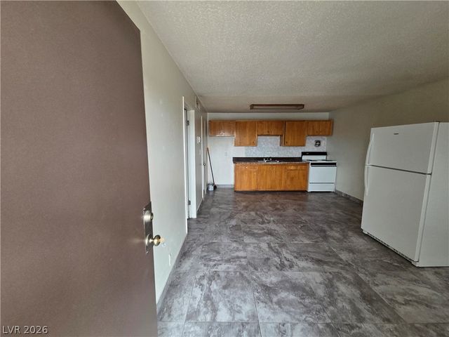 3712 Royal Crest Street 6, Las Vegas, NV 89119