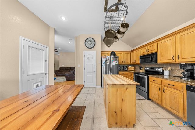 108 Gehler Circle, Nolanville, TX 76559