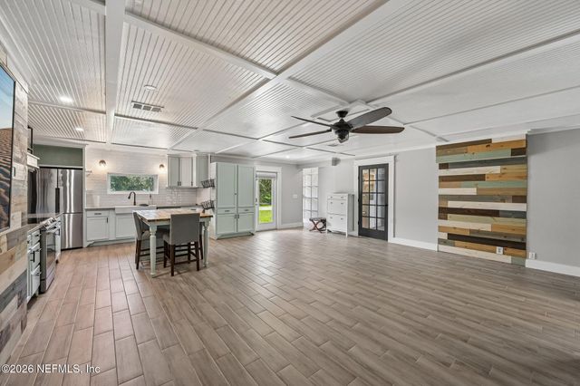 322 SE WALTERS Terrace, Port St. Lucie, FL 34983