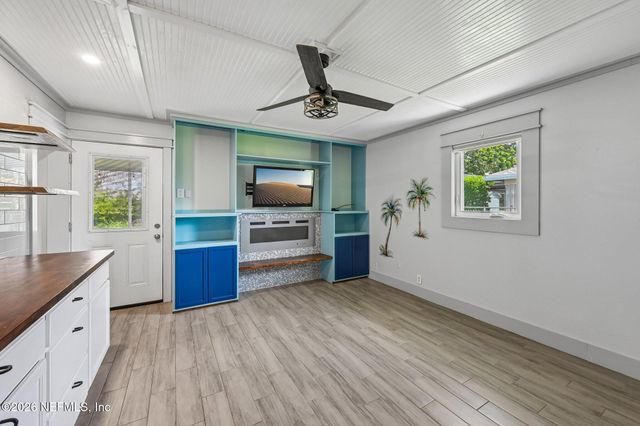 322 SE WALTERS Terrace, Port St. Lucie, FL 34983