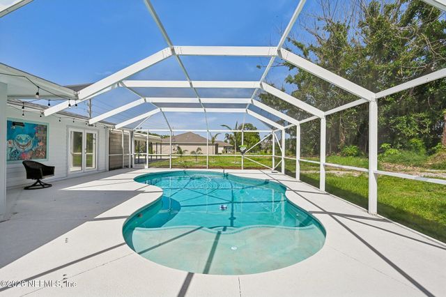 322 SE WALTERS Terrace, Port St. Lucie, FL 34983