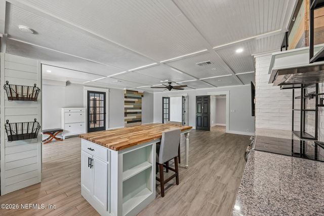 322 SE WALTERS Terrace, Port St. Lucie, FL 34983