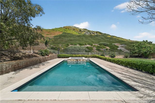 25941 Verandah Court, Stevenson Ranch, CA 91381