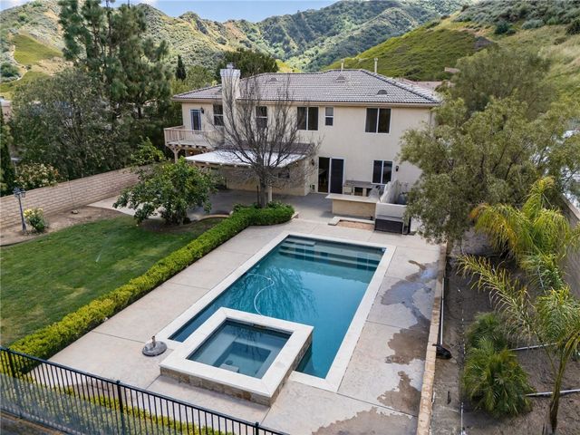 25941 Verandah Court, Stevenson Ranch, CA 91381