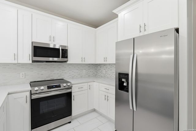 1224 Blueridge Dr, Canyon Lake, TX 78133