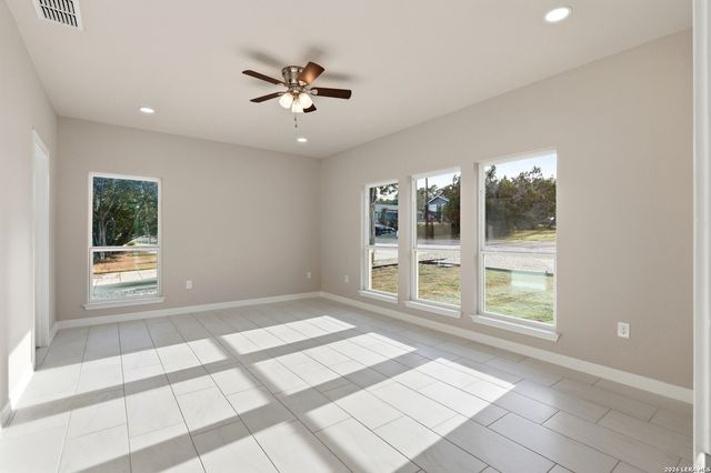 1224 Blueridge Dr, Canyon Lake, TX 78133