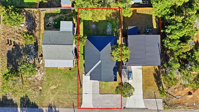 1224 Blueridge Dr, Canyon Lake, TX 78133