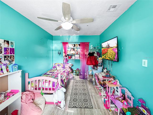 608 W NELSON STREET, Tavares, FL 32778