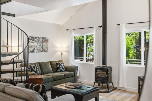 185 Sylvan Way, Felton, CA 95018