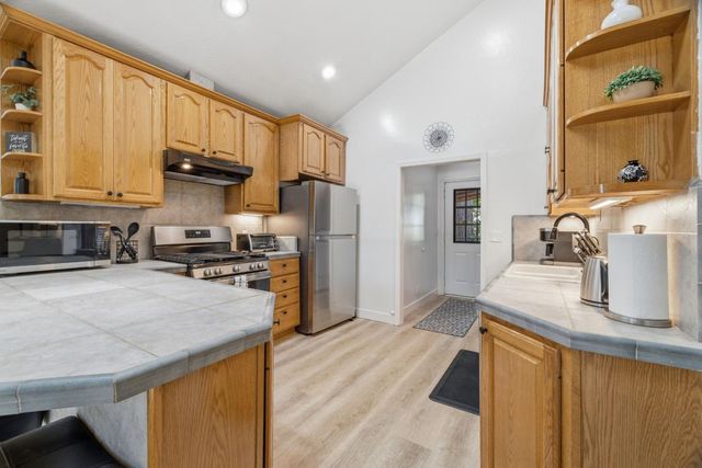 185 Sylvan Way, Felton, CA 95018