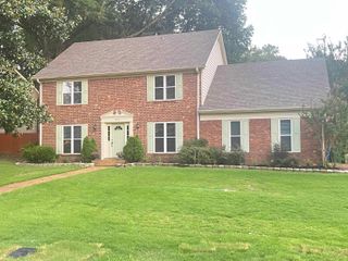 7911 FALLING LEAF CV, Germantown, TN 38138