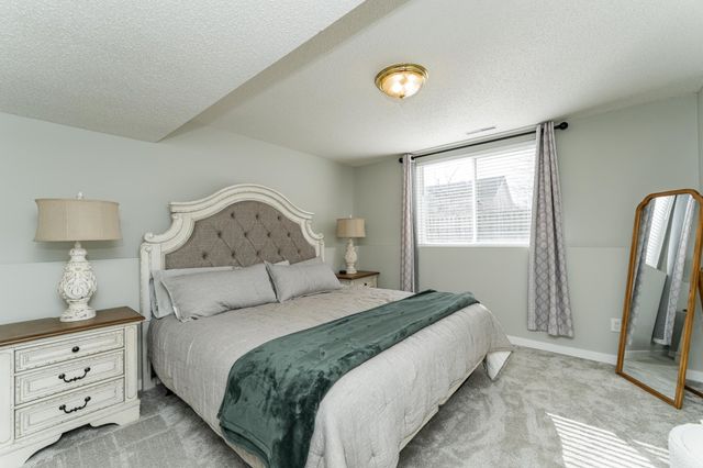 4862 Savannah Drive NW, Rochester, MN 55901