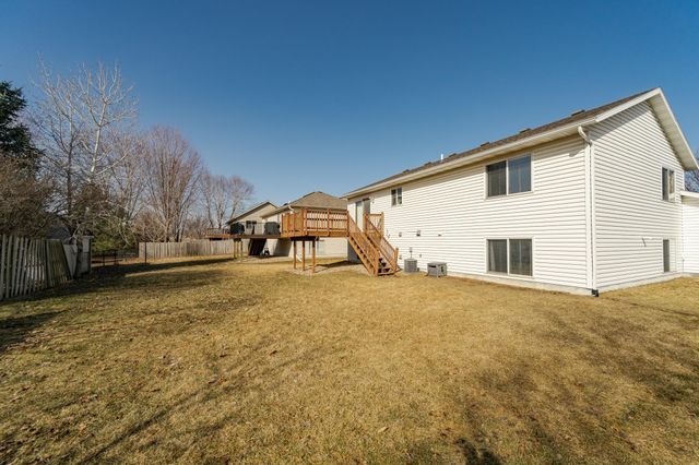 4862 Savannah Drive NW, Rochester, MN 55901