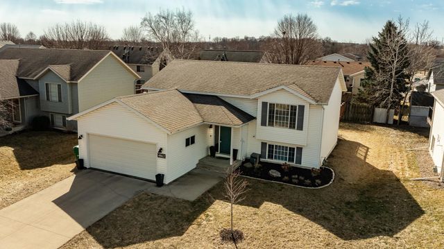 4862 Savannah Drive NW, Rochester, MN 55901