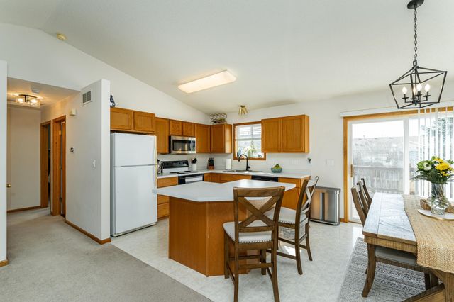 4862 Savannah Drive NW, Rochester, MN 55901