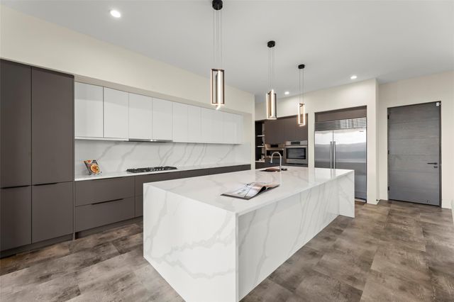 2610 Westgrove Lane, Houston, TX 77027