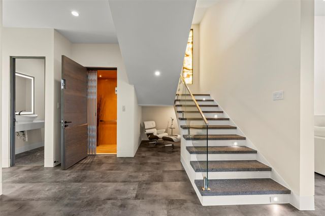 2610 Westgrove Lane, Houston, TX 77027