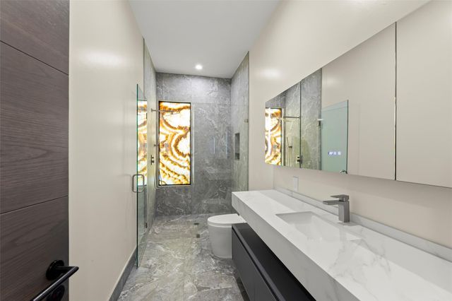 2610 Westgrove Lane, Houston, TX 77027