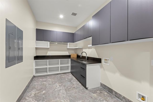 2610 Westgrove Lane, Houston, TX 77027