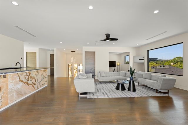 2610 Westgrove Lane, Houston, TX 77027