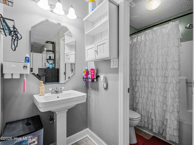 159 Liberty Park Road, Jacksonville, NC 28540