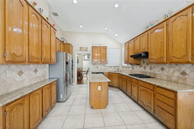5013 Ridgecrest Drive, The Colony, TX 75056