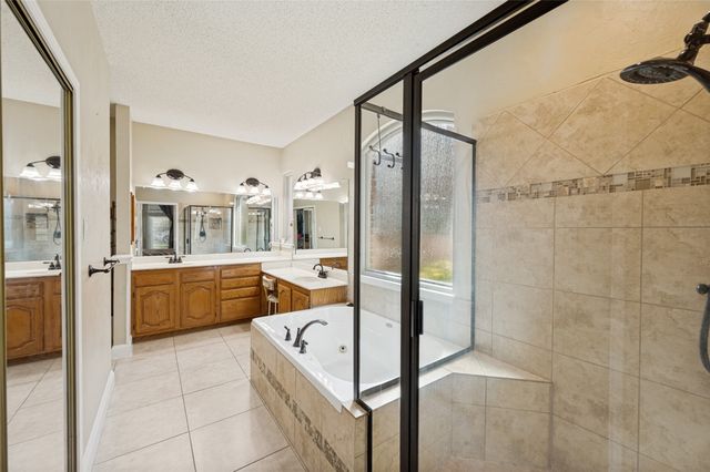 5013 Ridgecrest Drive, The Colony, TX 75056