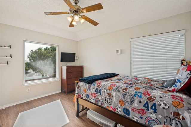 5013 Ridgecrest Drive, The Colony, TX 75056