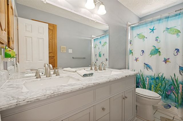 5013 Ridgecrest Drive, The Colony, TX 75056