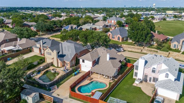 5013 Ridgecrest Drive, The Colony, TX 75056