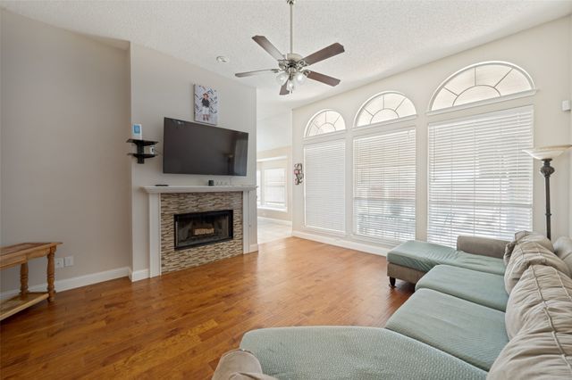 5013 Ridgecrest Drive, The Colony, TX 75056