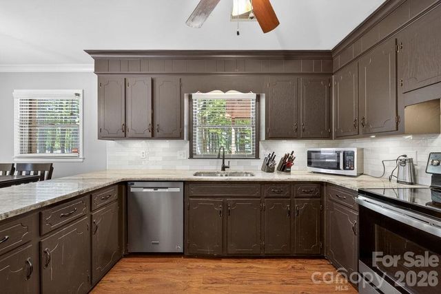 1908 W Sugar Creek Road, Charlotte, NC 28262