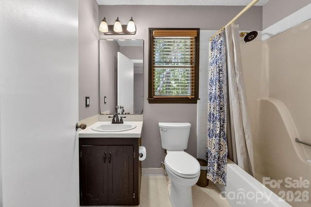 1908 W Sugar Creek Road, Charlotte, NC 28262